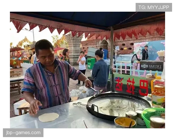 韦世豪开保时捷去夜市吃烧烤，还被认出来要签名